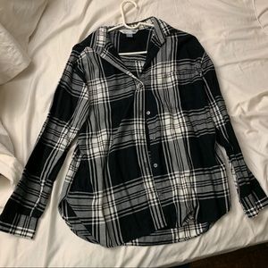 Old navy black and white plaid